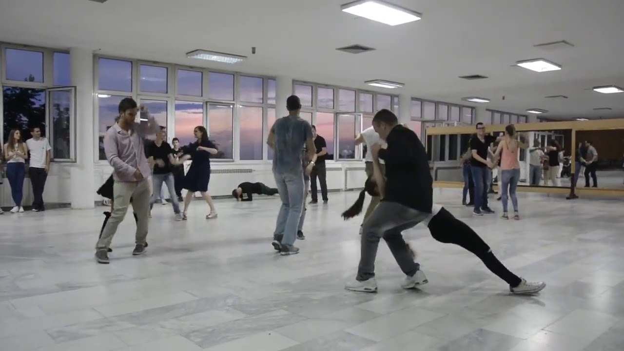 Disco / Plesna škola ARMY DANCE