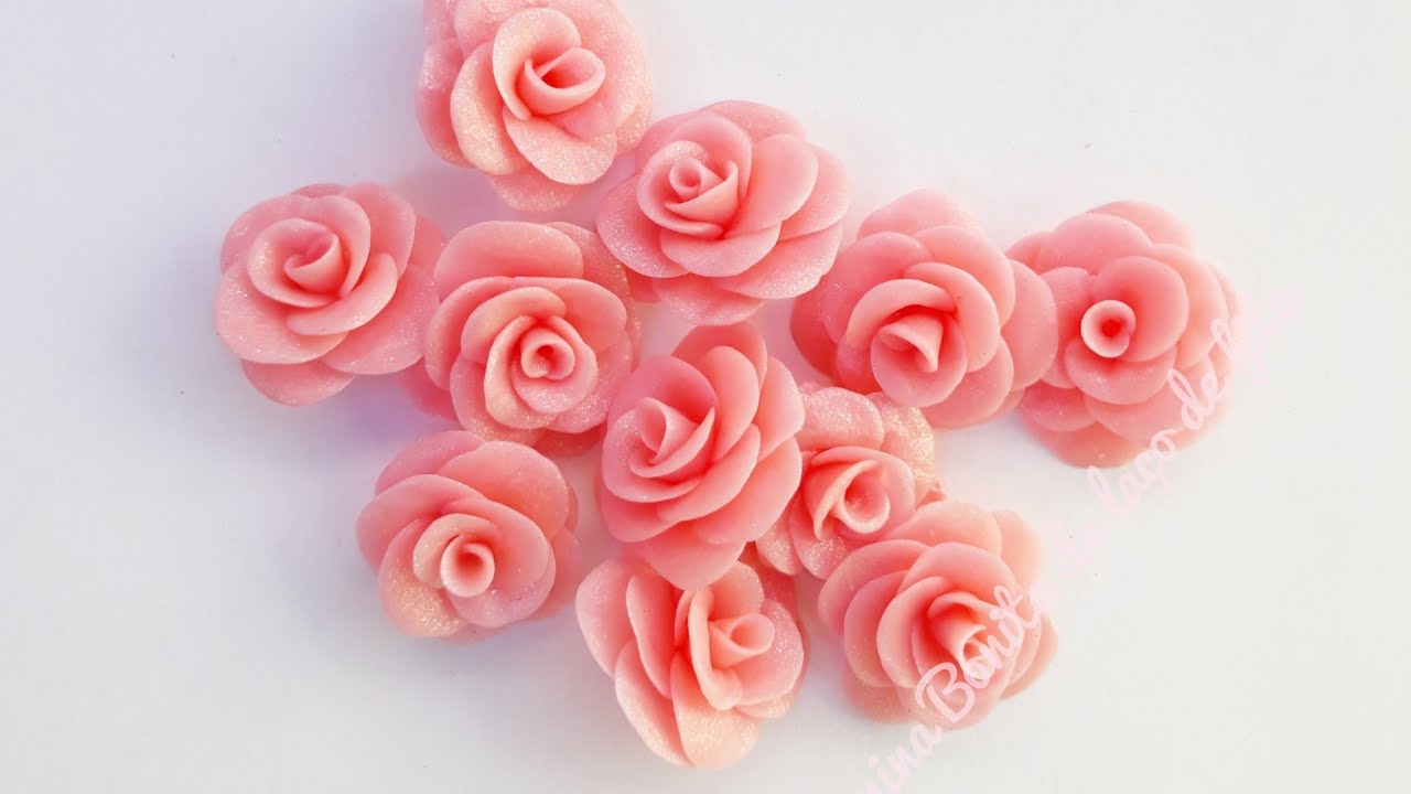 Mini rosa de biscuit - aplique para artesanato - DIY  - PAP - Eliana Moreira