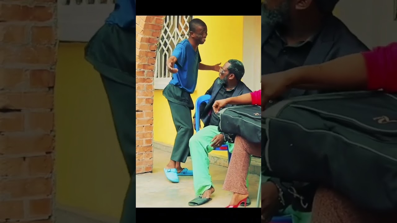 BIENTOT GAG CONGOLAIS EN EUROPE. AMBULANCE L'ARTISTE ENGAG&Eacute;.