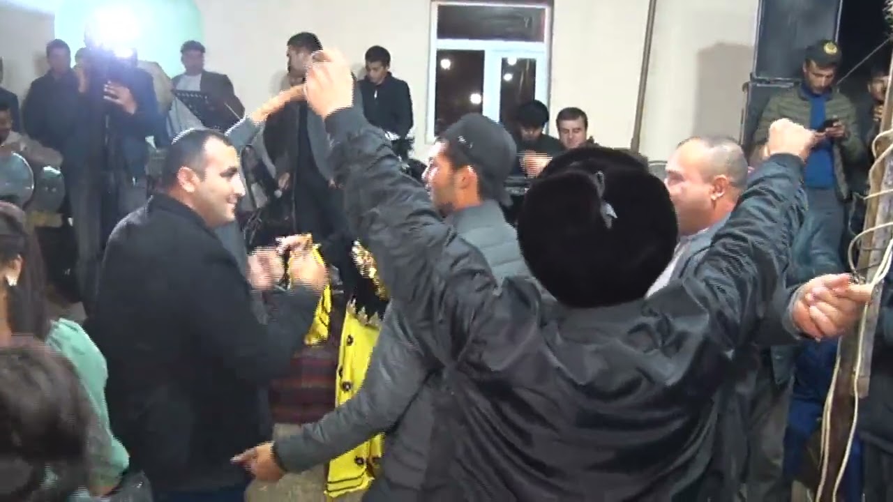 UMID AKAMIZ RAQQOSAGA QANDAY O‘YNASH KERAKLIGINI KO‘RSATIB QO‘YDILAR. BIZNI KUZATISHDA DAVOM ETING!