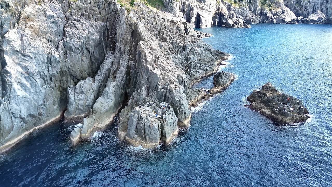 絶海の孤島「男女群島」で2泊3日の磯泊まり。最高峰の魚影を誇る聖地で大物を狙ったら…