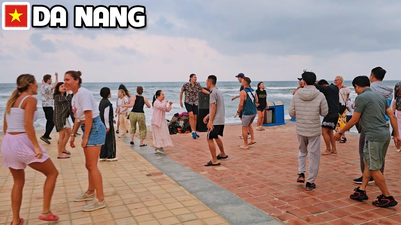 DA NANG VIETNAM Sunset Walk at My Khe Beach -Real Life Atmosphere & Travel Moments Walking Tour 2026