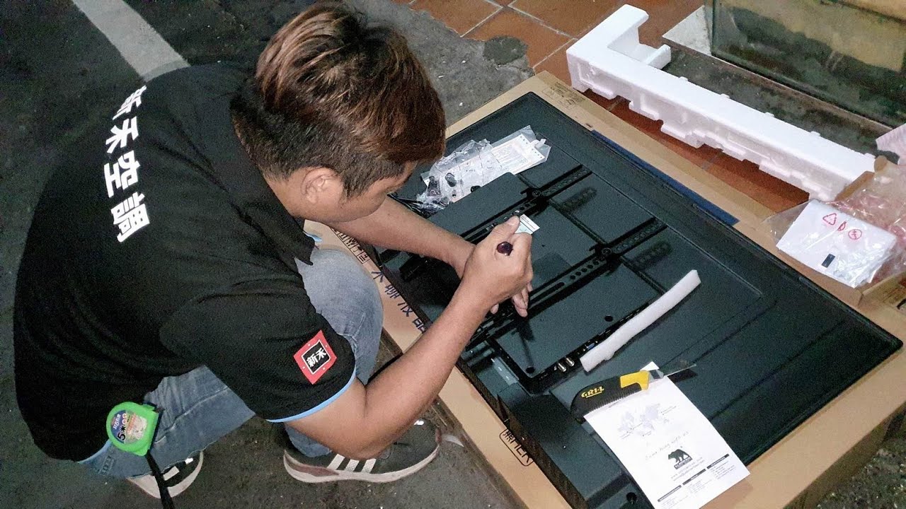Costco伸縮電視架安裝過程 【裝LED電視給老媽看】禾聯LED 電視數位天線安裝