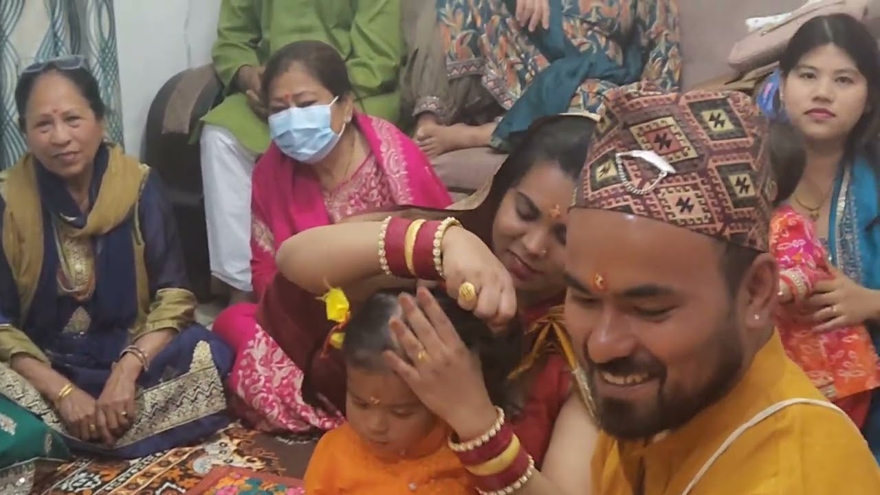 भतीजी ने रखा बेटे के मुन्डन संस्कार पर श्री  सत्यनारायण जी🙏🏻की  कथा परीवार के सभी लोग शामिल हुए