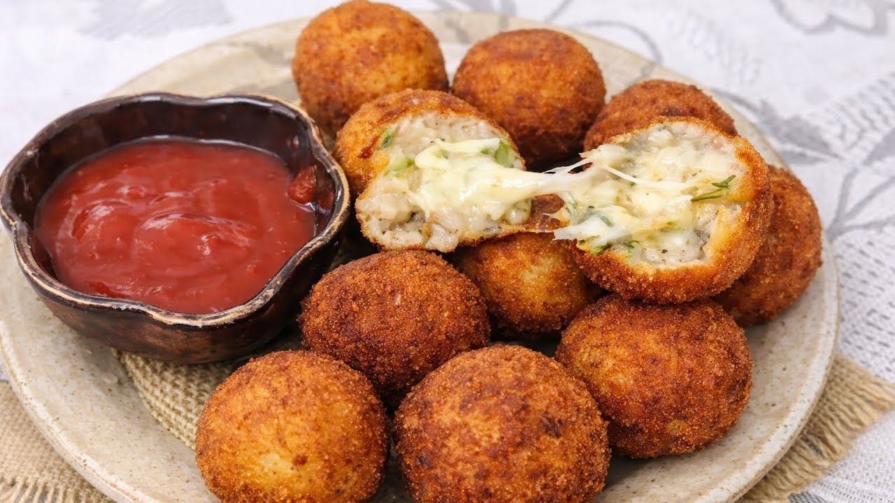 Potato cheese ball #food #cookingrecipes #recipe #homemadereceipe #foodforfoodies #cookingideas 