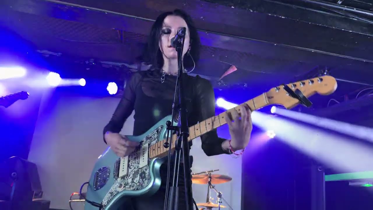 Softcult - Drain [Clip] (Live at The Key Club Leeds - 27/11/2025)