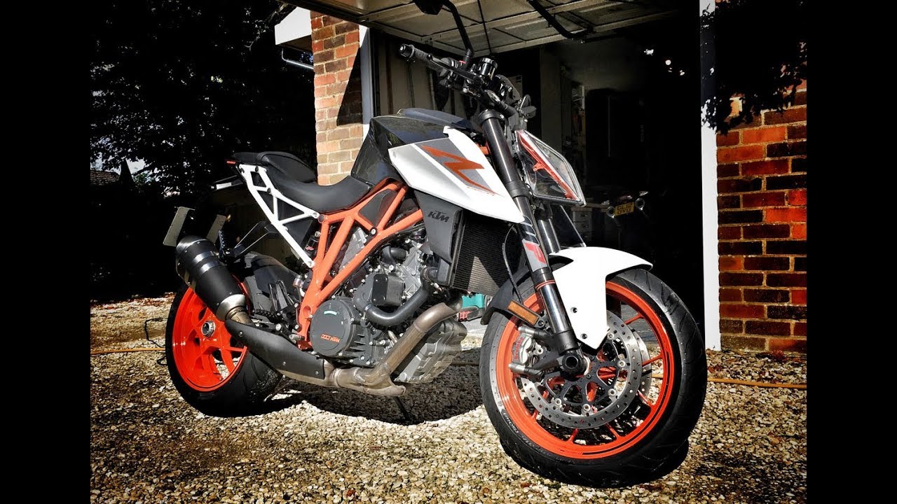 Living with the 2017 KTM 1290 Super Duke R - Long Term Review