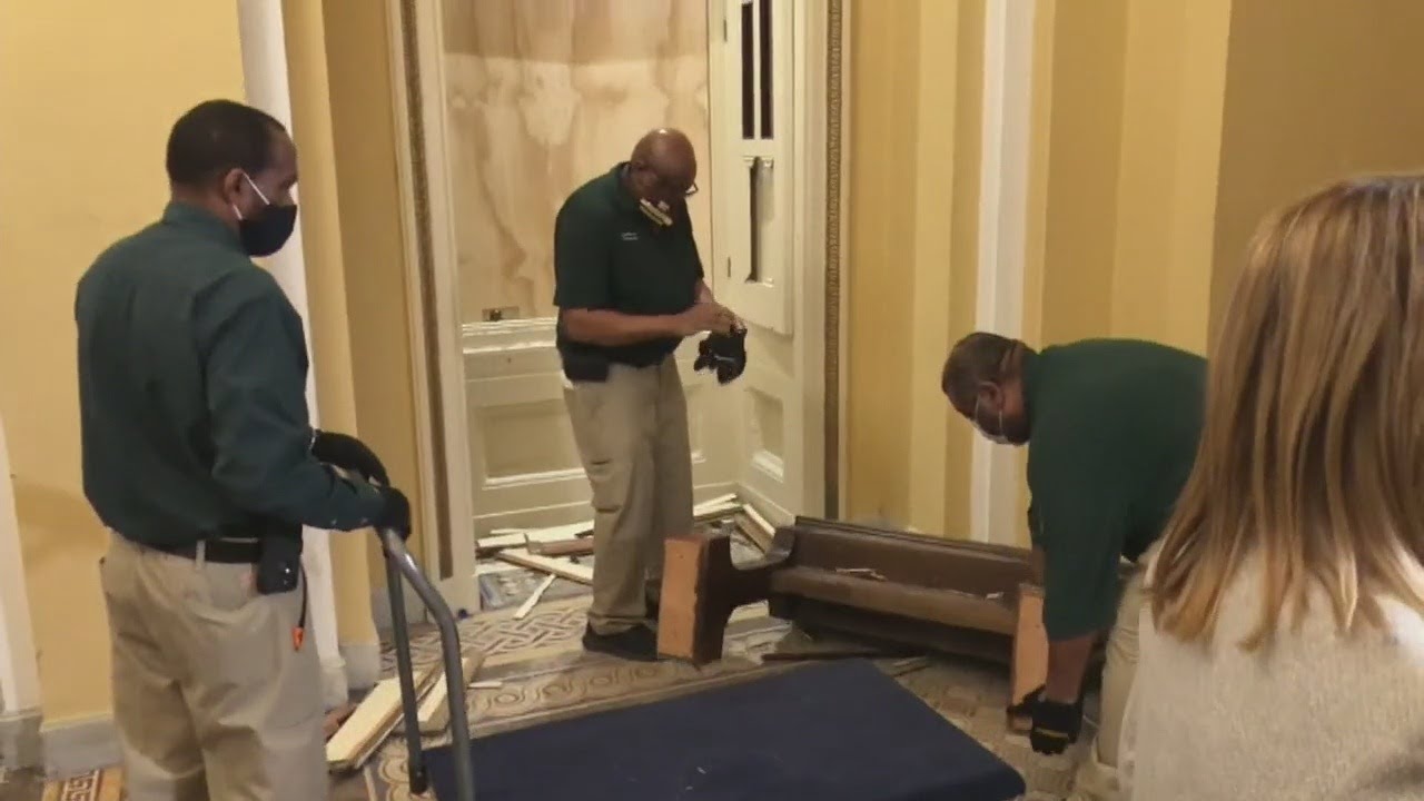 News Update: Cleanup at Capitol Hill begins, Pelosi calls for 25th Amendment