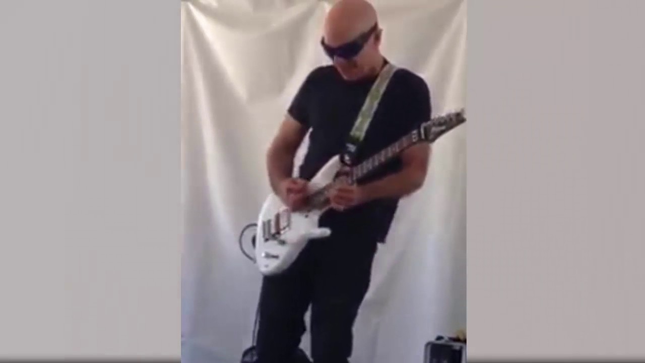 Joe Satriani perform Time Machine Live
