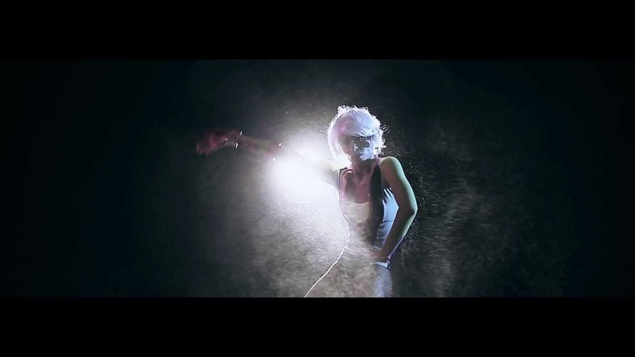 ERIK - LOVE STRUCK (OFFICIAL VIDEO HD)