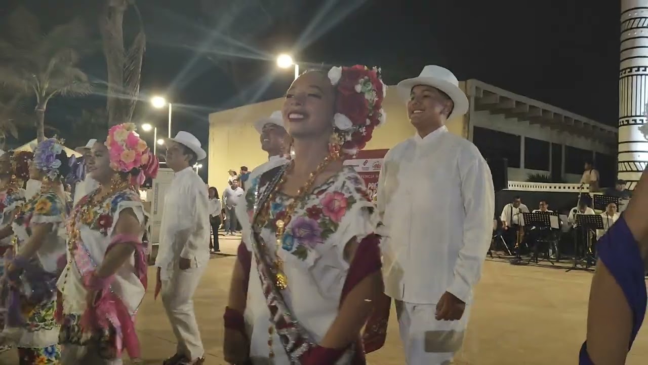 Baile Yucatán. Convivencia día de la familia. Ballet folklórico Nicte-Ha de Nanchital, Veracruz
