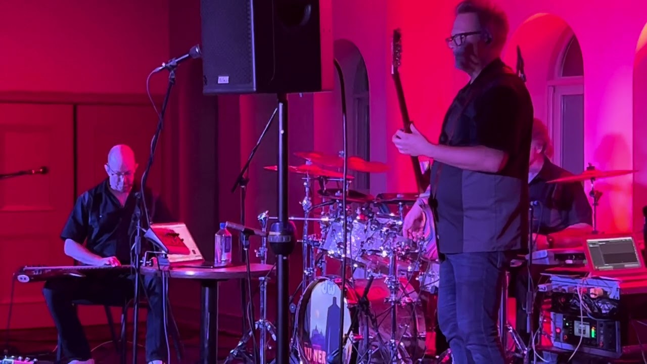 tu:NER  featuring Trey Gunn, Pat Mastelotto and Markus Reuter