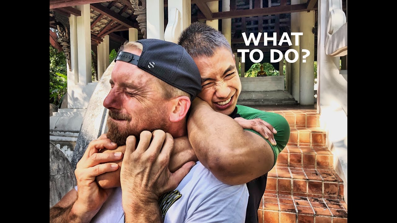 КАК ИЗБЕЖАТЬ УДУШЕНИЯ СЗАДИ СТОЯ