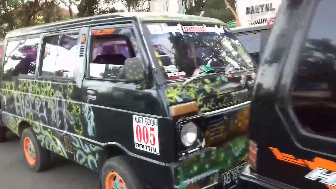 Hijet Sewu Bantul bagi-bagi takjil