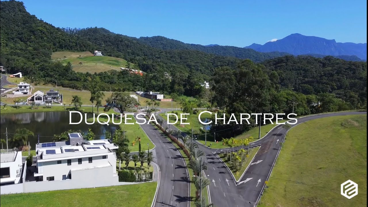 Clipe: Condomínio Duquesa de Chartres em Jaraguá do Sul - drone tour
