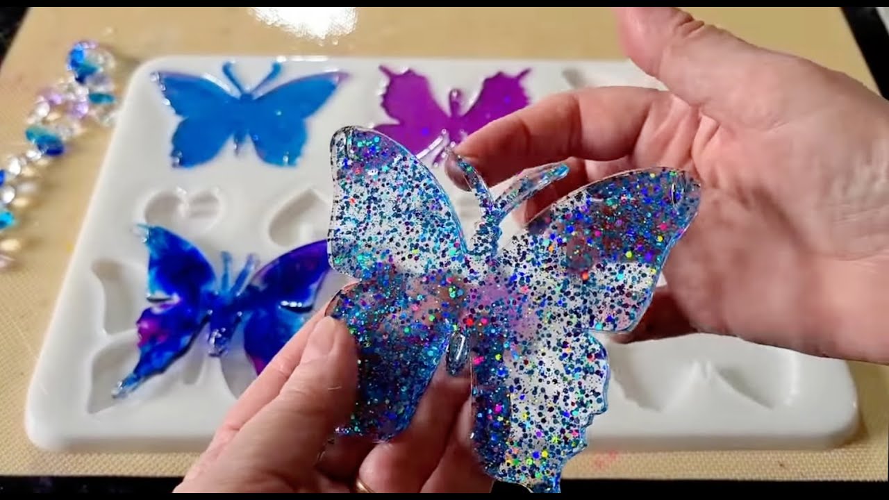 #1139 Amazing Resin Butterfly Suncatcher