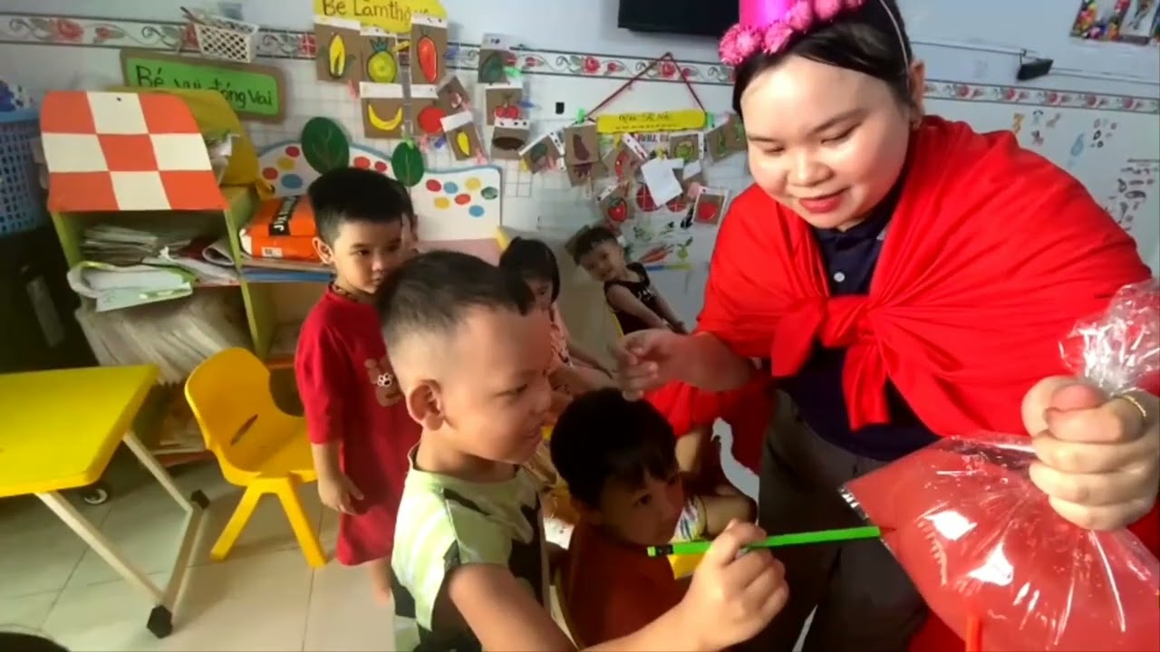 Ảo Thuật Khủng Long Con