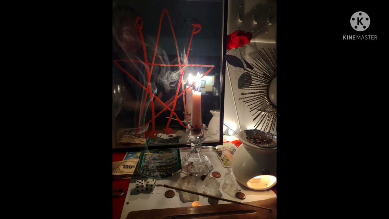 Divination With Smoke 🕯️🔮