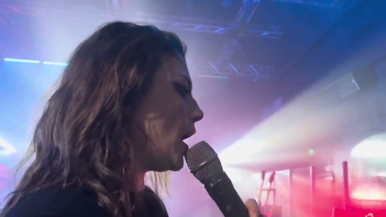 Emma - Io sono bella @ Milano - Souvenir in da club - 26.11.23