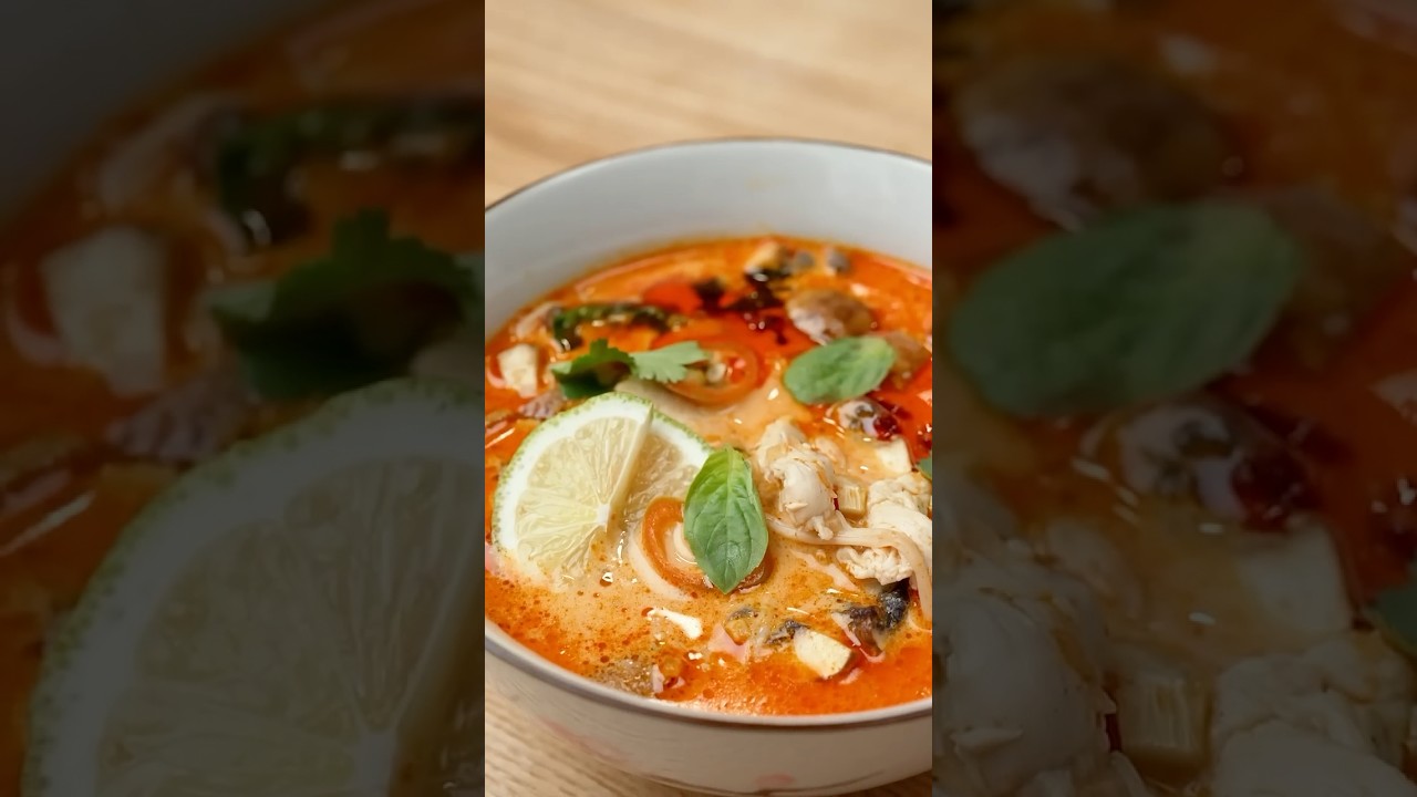Tom Kha Gai 🍜 Thail&auml;ndische Kokossuppe