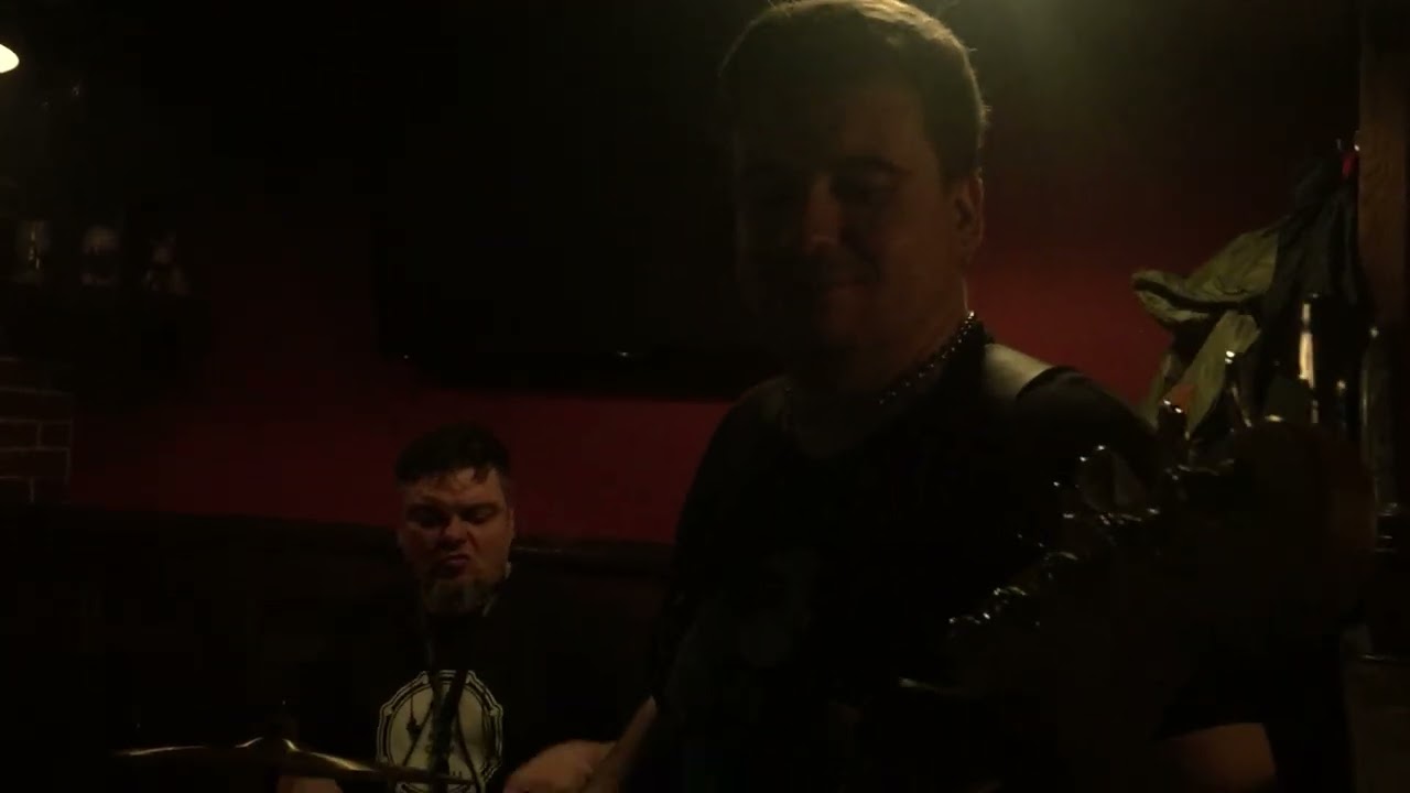 Deep Purple - Smoke On the Water (cover by OUTCRY Lіve іn Lucky Bull 30.03.2021‎)