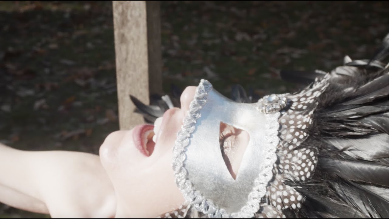 Sandra-Mae Lux - Moment In The Sun (Official Video)