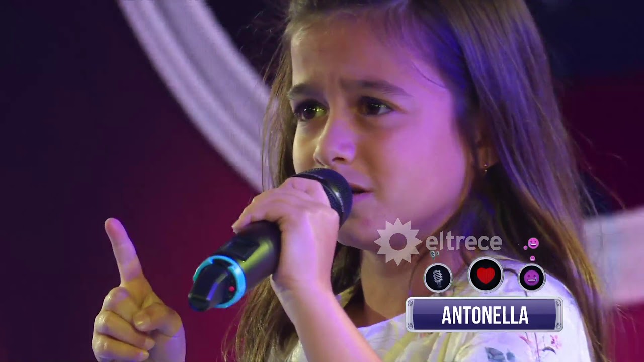Una historia de amor infinita: Antonella de 8 años cantó 