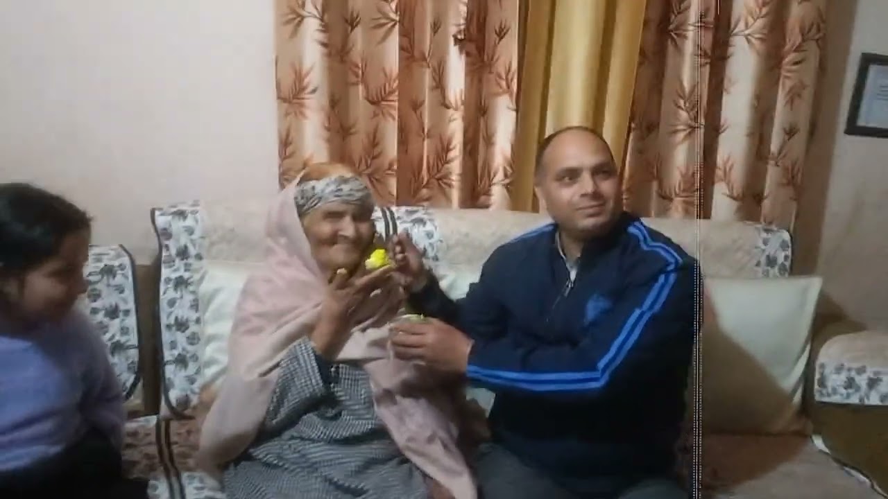 पहली बार मनाया सासू जी का जन्मदिन कुछ इस तरहसे
