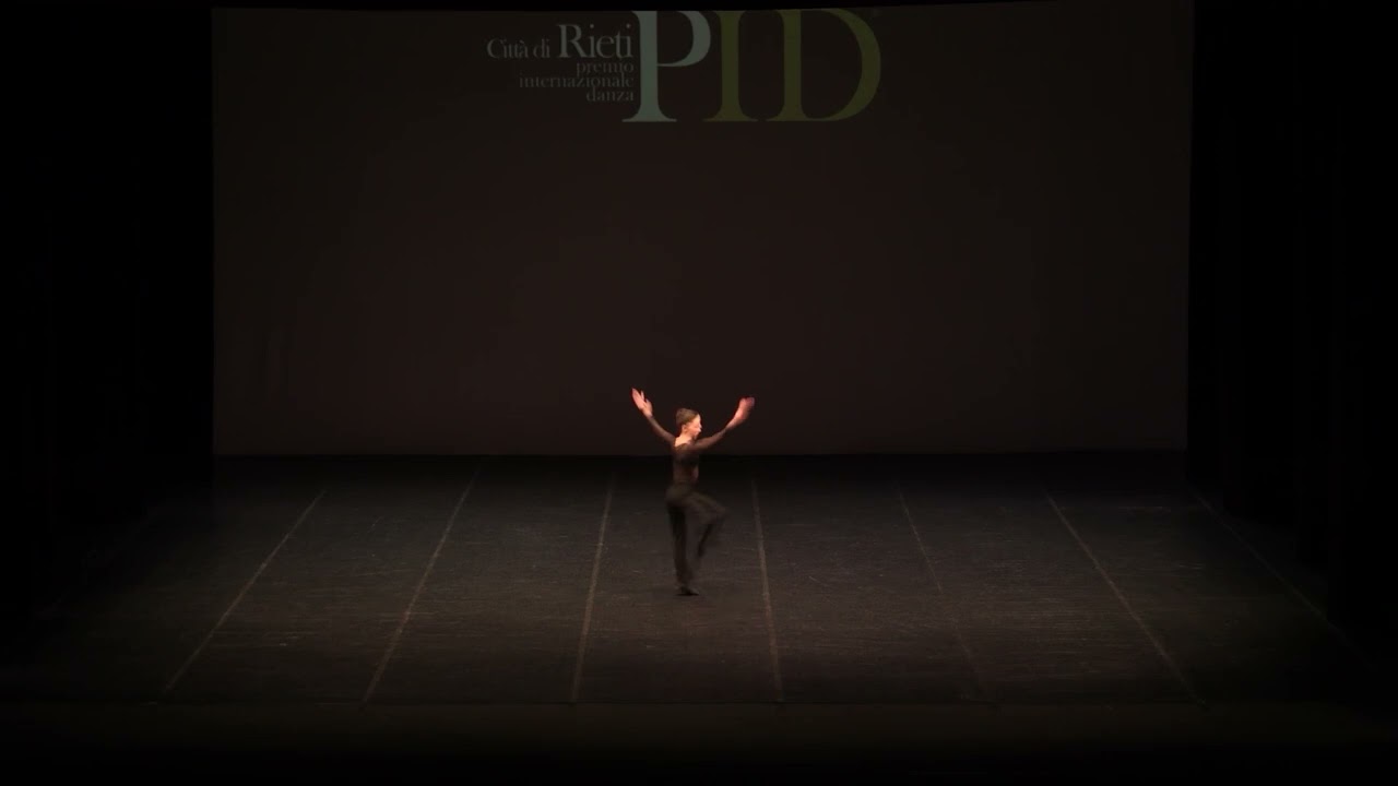 Giada Sophie Lanza 1 posto solo contemporaneo coreografia Fabio Basile