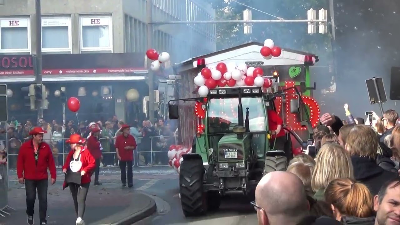 Freimarkt Umzug Bremen Hauptbahnhof  Kleiner Teil vom Bremer Freimarkt 2022