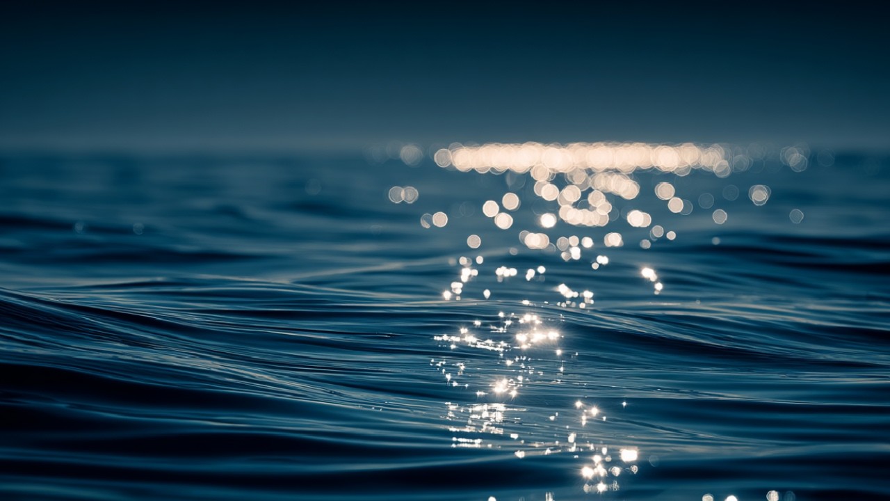 Ocean Waves for Deep Sleep - Midnight Calm (10 Hours)