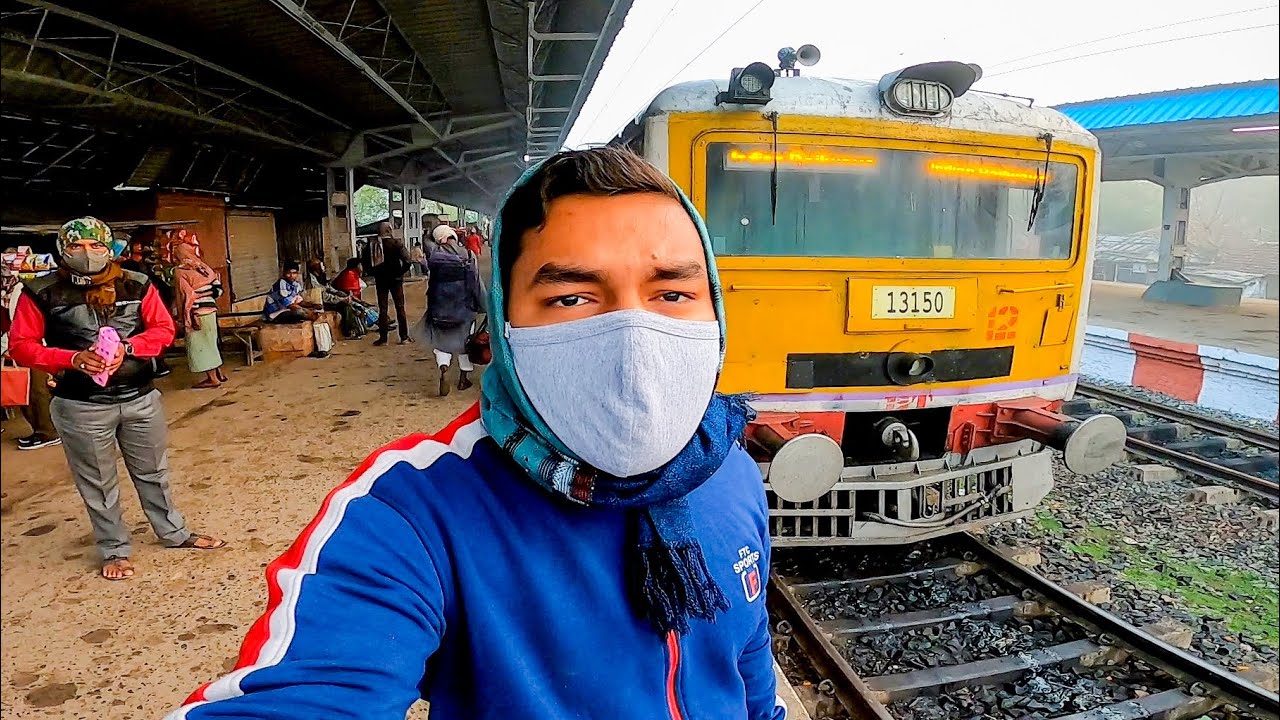 ইচ্ছামতী লোকালে শীতের সকালে জার্নি। Ichhamati Hasnabad Sealdah Galloping Local Train Journey Vlog.