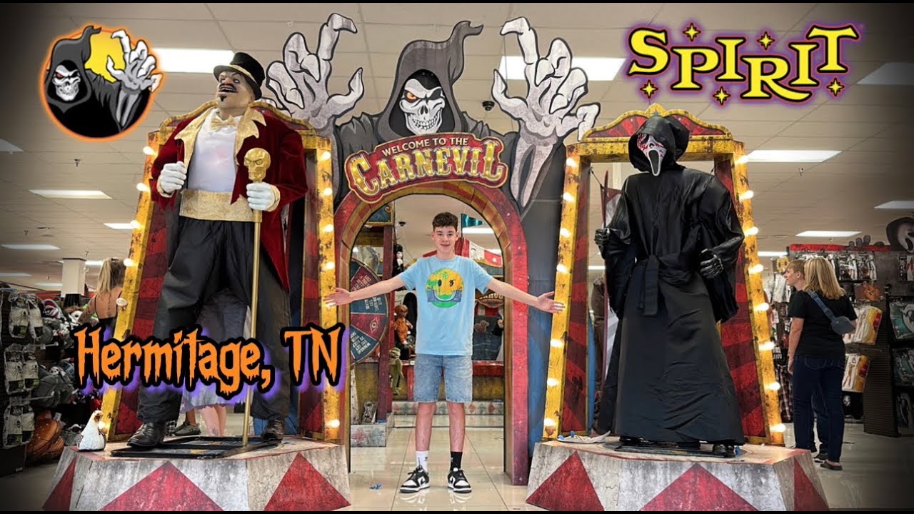 Spirit Halloween Tour 2024 inside ABANDONED Goody's *ANIMATRONICS and MORE*