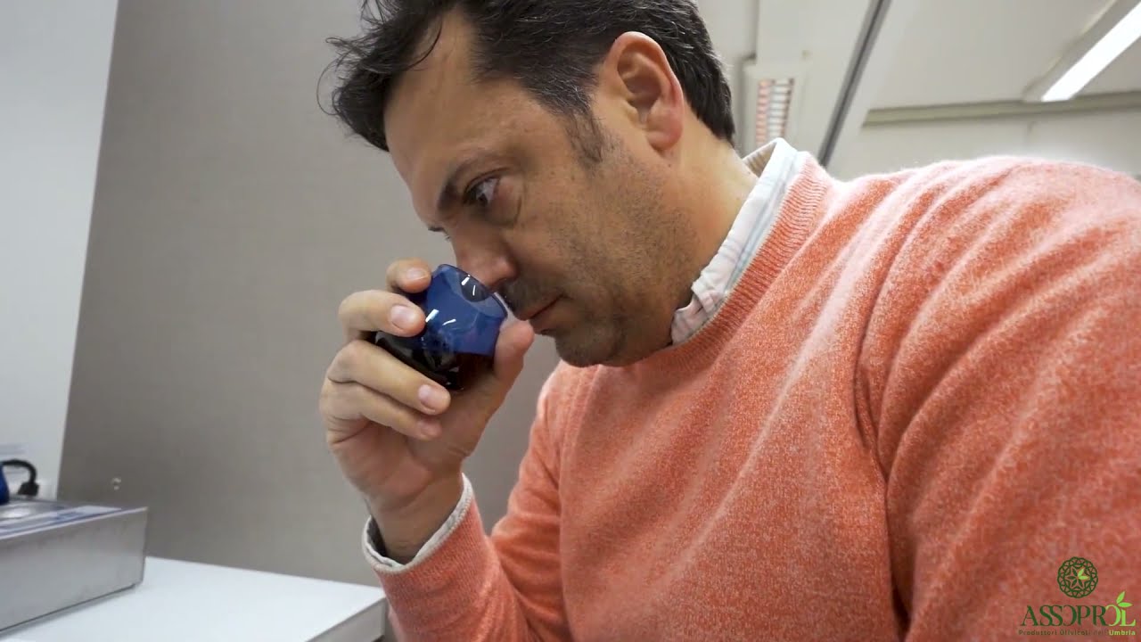 Panel Ufficiale - Assaggio dell'olio extravergine di oliva