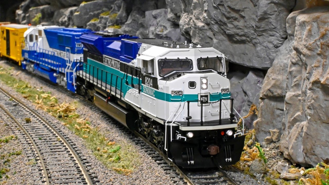 Athearn Shamu SD90MAC-H 8204 W/ Loksound