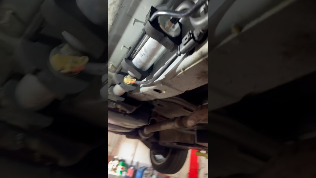 Audi Q5 fuel filter location