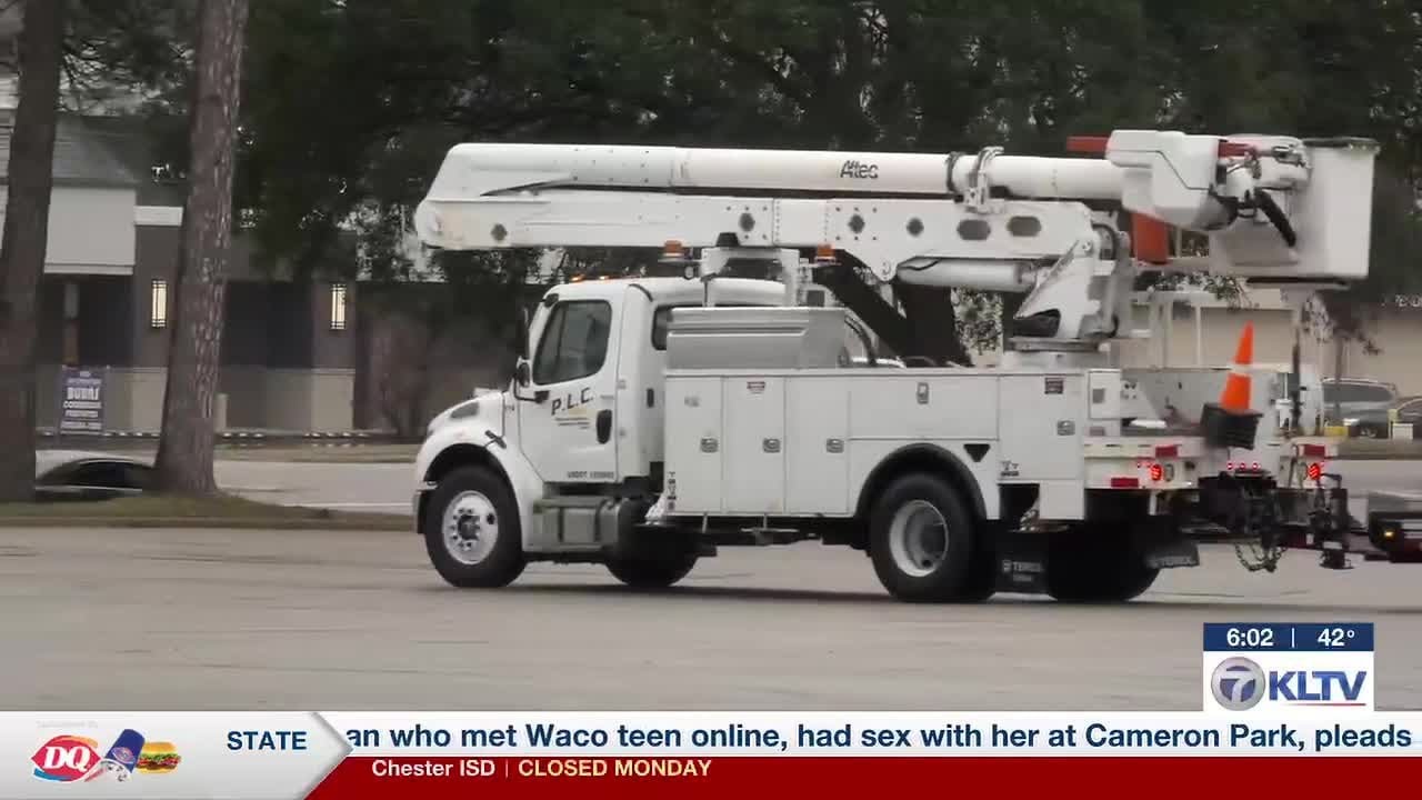 Oncor activates Tyler storm center as crews stage across region ahead of ice threat