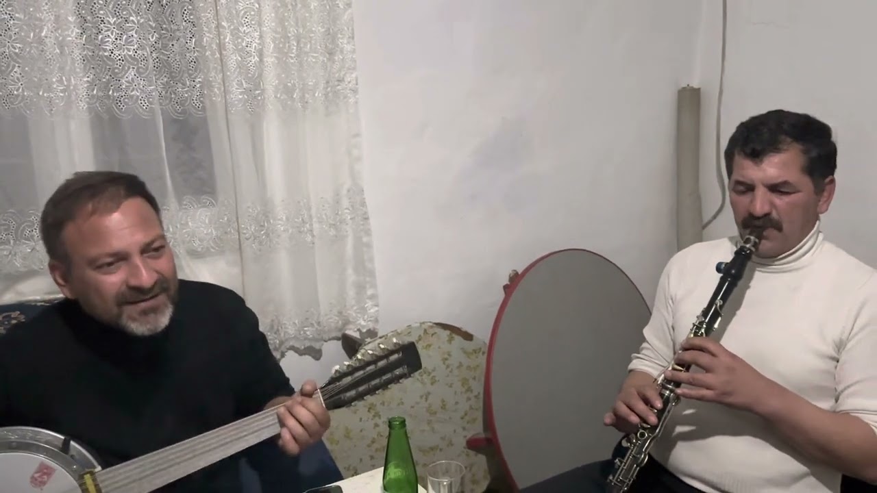 Erbaalı Ercan Kurt / Gönül Arz Ediyor Dostu görmeyi- Kara Gözlüm Potpori