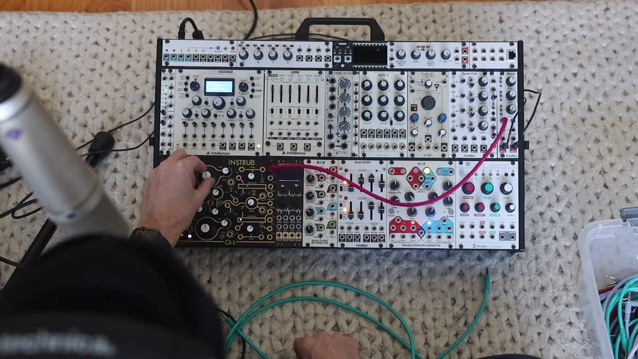 instro &oslash;chd expander - improvs and patching & talking
