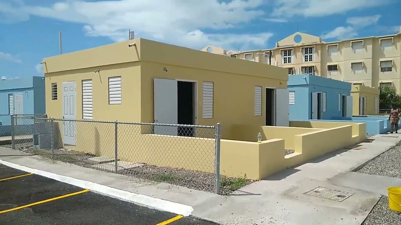 WDT Media TV/ROOTS FM  A look at thee Housing Project Bay Farm Villa, Majesty Gardens & White Wing