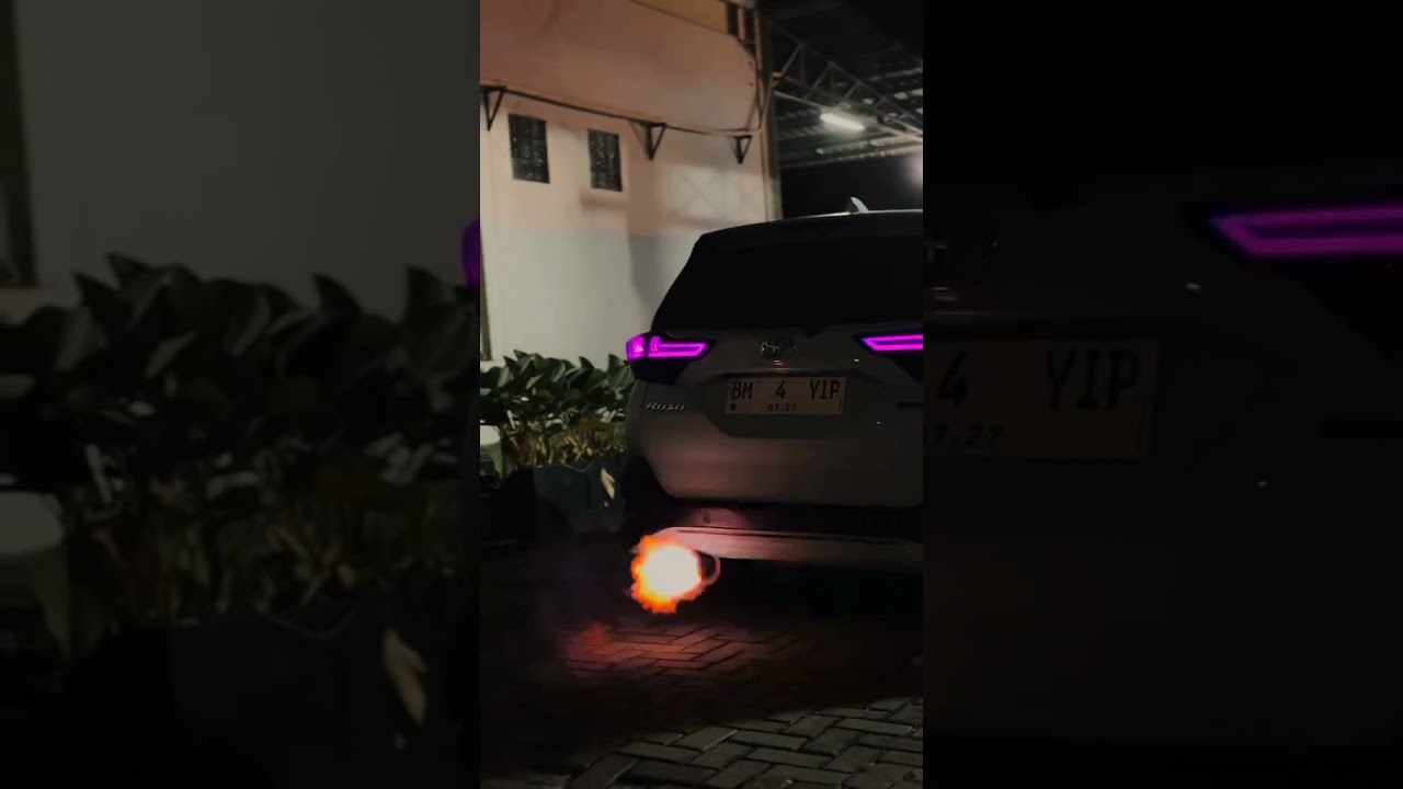 Toyota Rush Backfire🔥#toyota#rush#mobil#shorts
