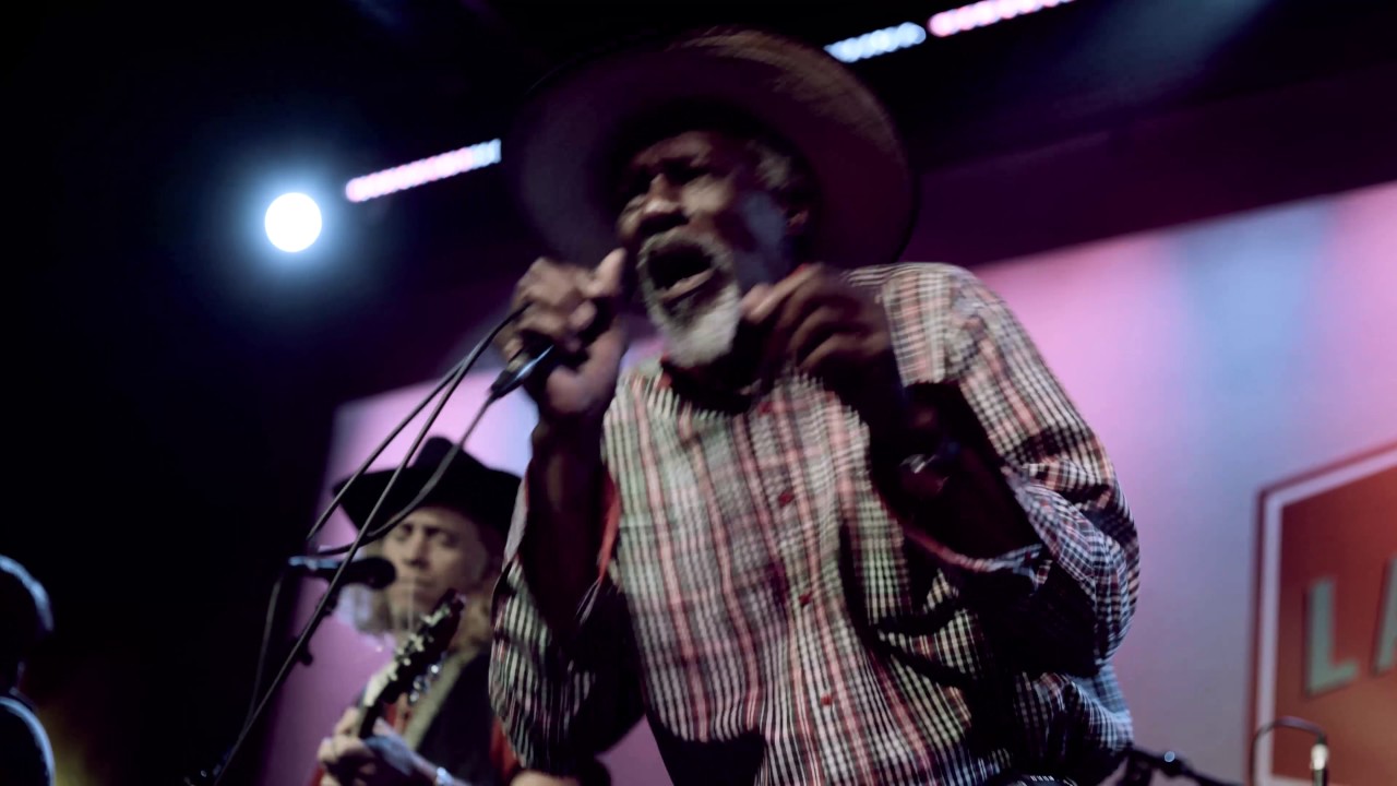 Robert Finley - You Make Me Want To Dance LIVE in Memphis