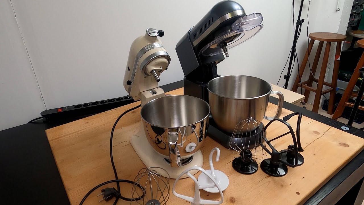 Robotul de bucătărie KitchenAid unboxing, test și comparare cu robotul Silver Crest de la Lidl.