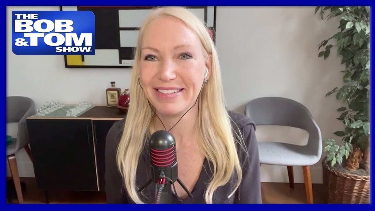 Ask Alli: Awkward Thanksgiving Dates, Hot Moms, and Cheating Scandals