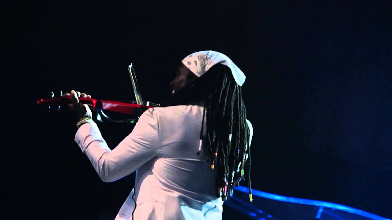SONY HXR-NX100 / full auto recordings / low ligt on the stage / 2015