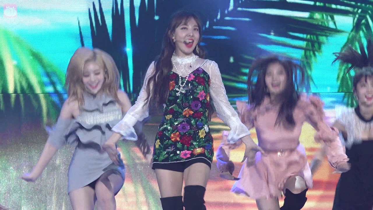 [4K] 180830 소리바다어워즈(SORIBADA AWARDS) 본상 트와이스 - Dance The Night Away 나연 직캠(TWICE NAYEON)