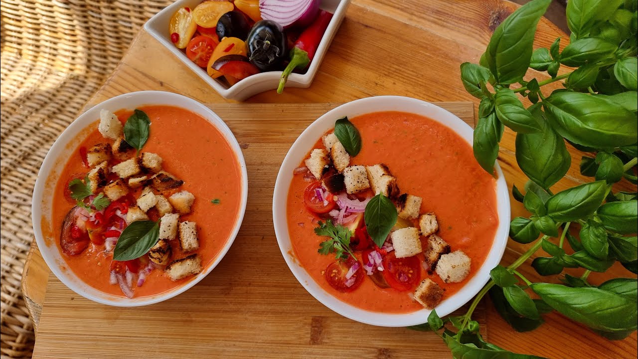 Gazpacho -pomidorowy chłodnik, idealny na upały, lekki i orzeźwiający #chłodnik #gaspacho #naobiad
