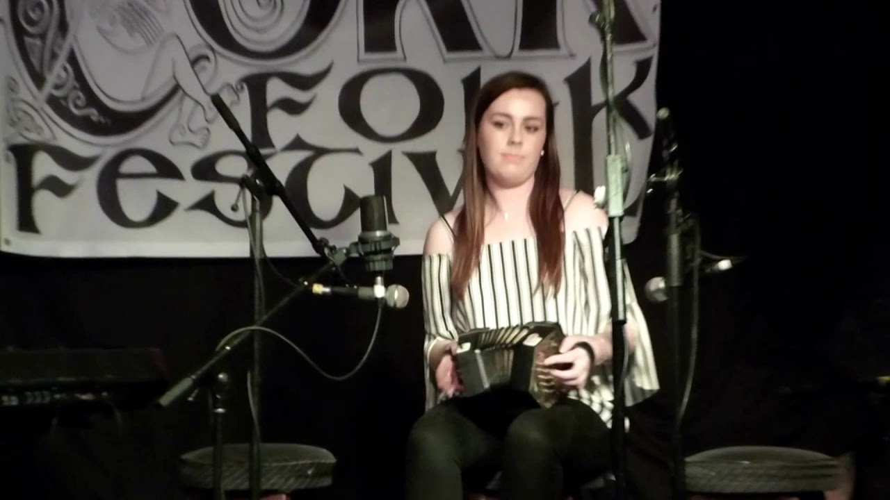 Clíona Halley  & Aonghus McCarthy - Planxty Davis - 38th Cork Folk Festival,Cork,Ireland. 01.10.17.