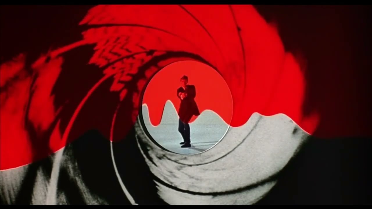 The Man With The Golden Gun Gunbarrel: Different Versions Comparison