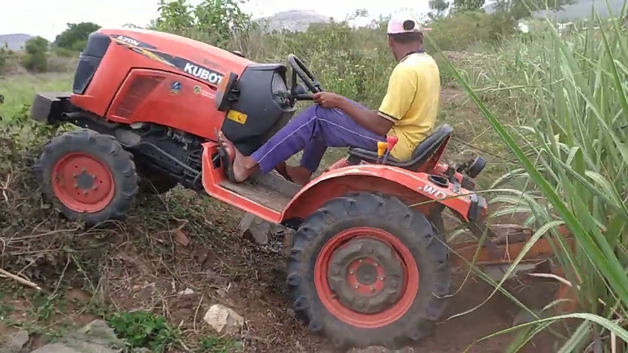 kubota 21hp tractor ऊसाची बाधणी रोटावेटर 2.5 फुट सरी-4 फुट